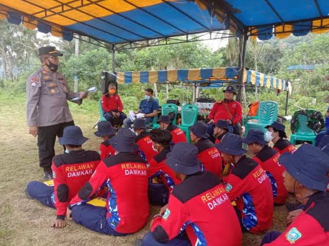 PEMBINAAN